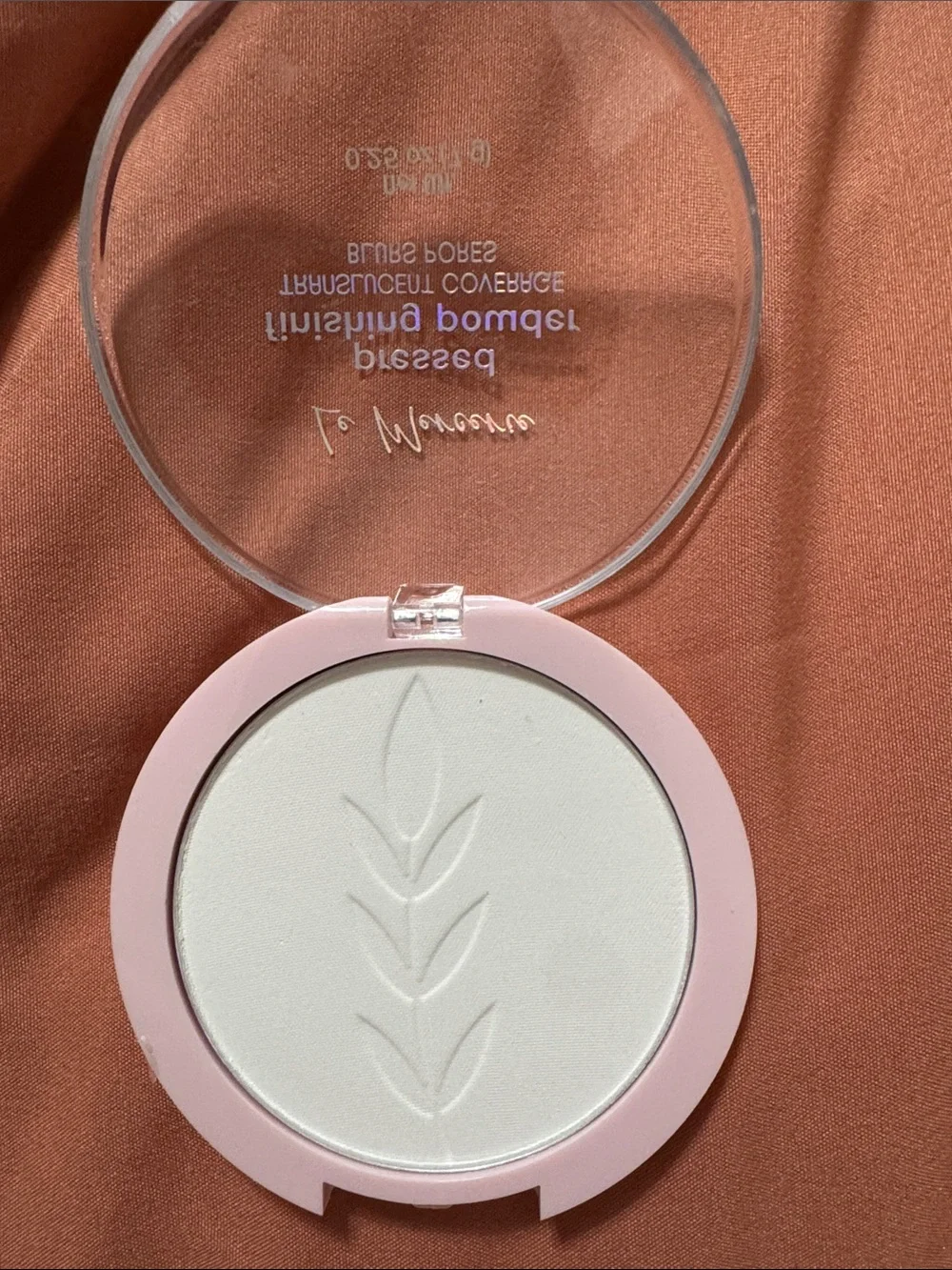 Pressed Finishing Powder — Translucent White
